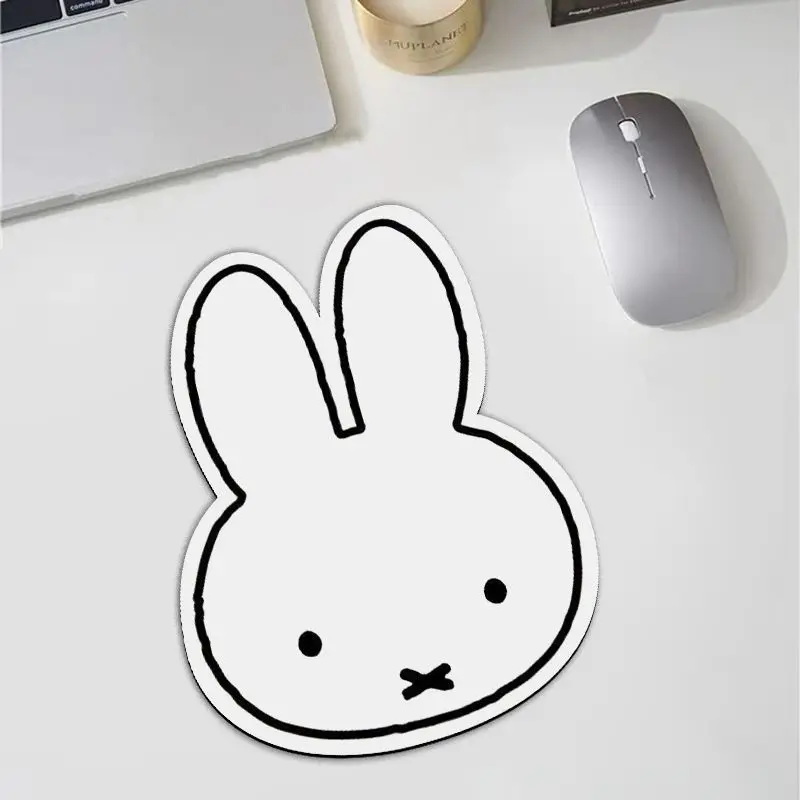 Home Office Desk Ideas - Mouse Pad em Forma de Coelho